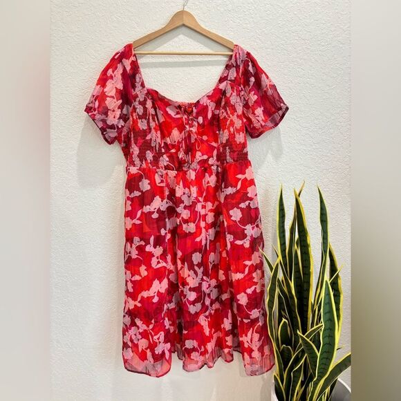 Torrid Midi Cotton Floral Red Smocked Midi Dress Size 3 (3X) - Picture 2 of 5